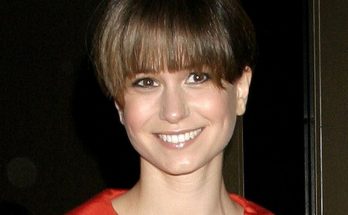 Katherine Waterston Without Cosmetics