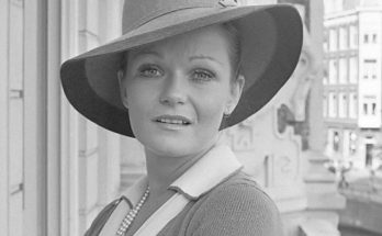 Valerie Perrine Without Cosmetics