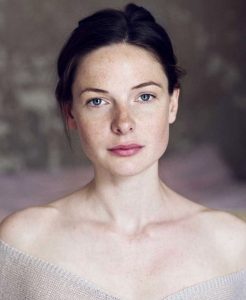 Rebecca Ferguson Without Makeup - No Makeup Pictures - Makeup-Free Celebs