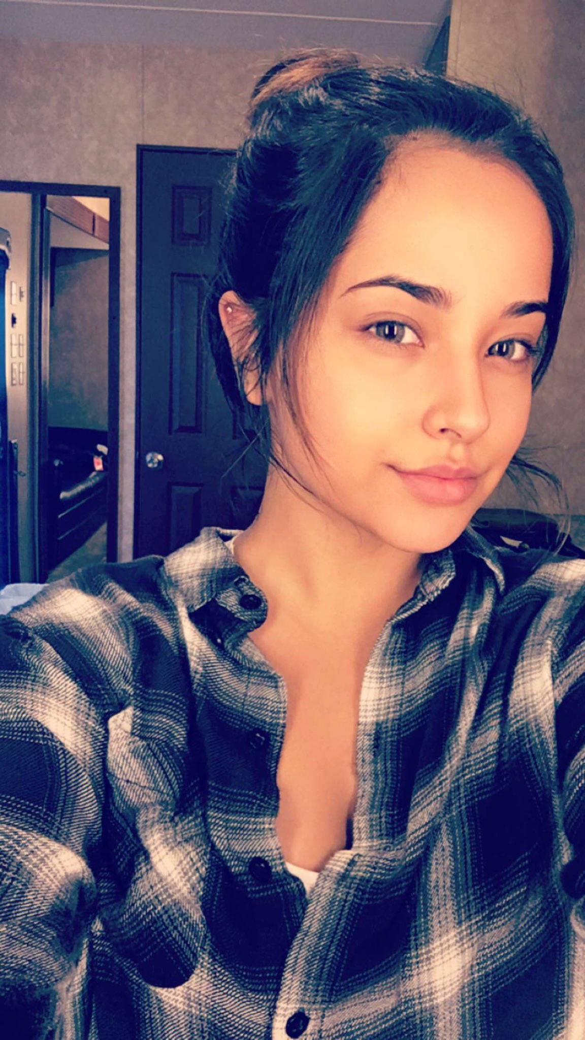Becky G Without Makeup Photo. 
